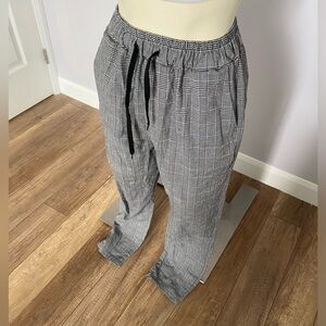 Comfortable fabric pants!